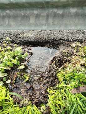 Randazzo, acqua che si per de per strada