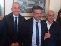 Al centro il maestro Musumeci