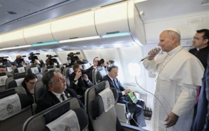 Attacco a Papa Leone XIV
