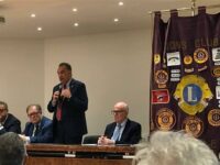 Convegno Lions su prevenzione salute-tavolo-relatori