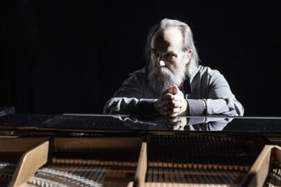 Lubomyr Melnyk al piano