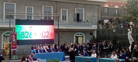 Consiglio comunale in piazza