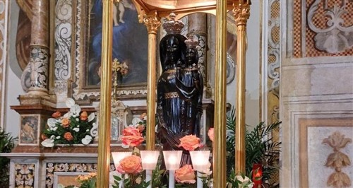 Statua Madonna di Loreto