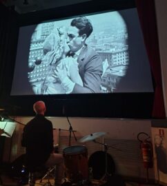 Una delle scene musicate