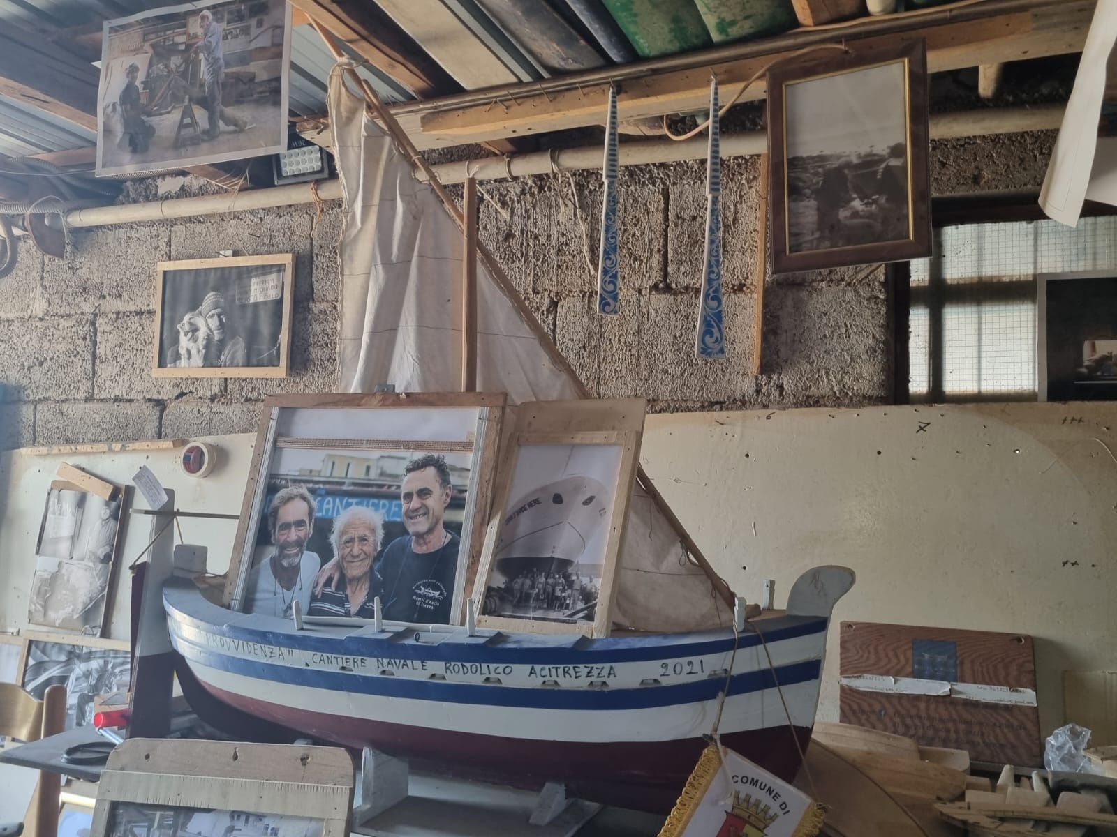 Cantiere Rodolico paese Acitrezza