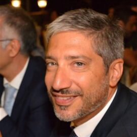 Il dirigente  scolastico Gaetano Ginardi