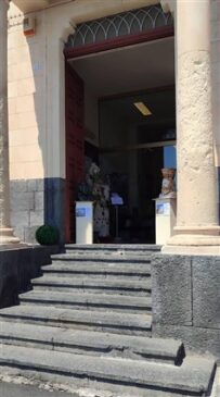 Acicastello Ingresso della mostra