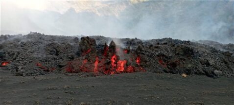 Etna in eruzione agosto 2026