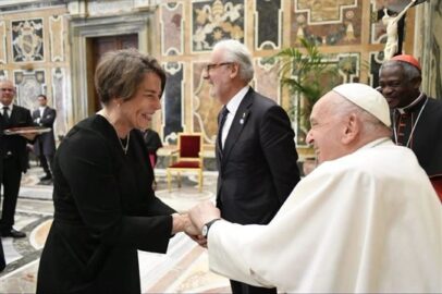 a governatrice del Massachusetts in udienza dal Papa
