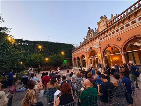 RADICE POESIA a Villa Manganelli Biscari VIAGRANDE
