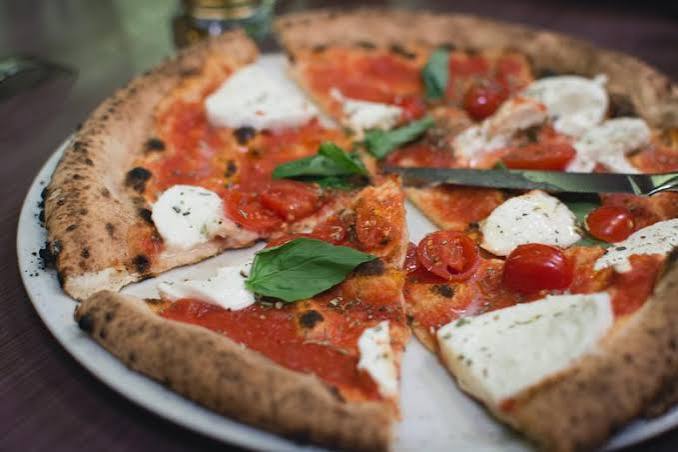 Nuova pizzeria Adelina