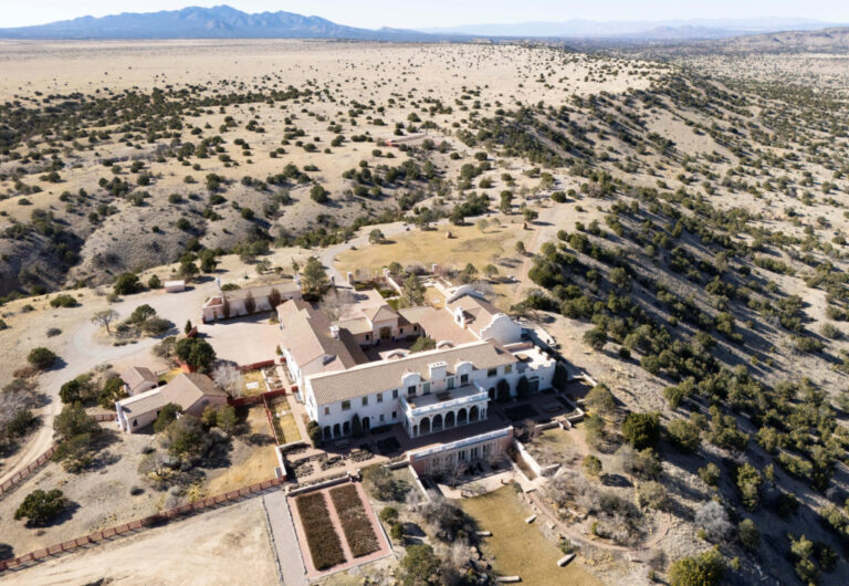 jeffrey epstein ranch esorcismo