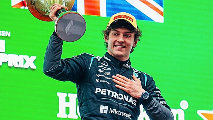 kimi antonelli Kimi Antonelli festeggia uno dei suoi successi al volante della Mercedes nella stagione 2026.