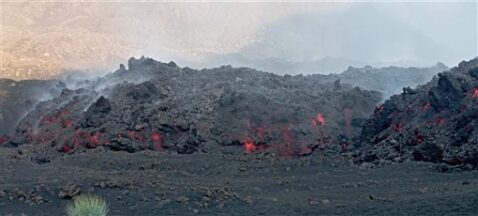 la lava che avanza