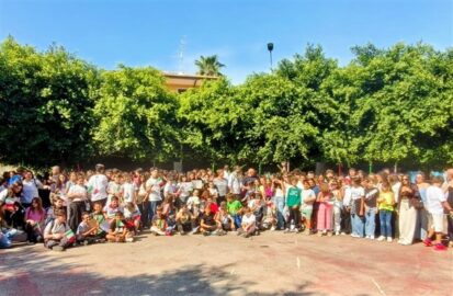 Gli studenti celebrano il bicentenario del comune
