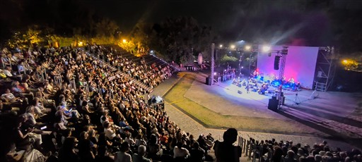 Milo cinema e spettacoli sotto il vulcano