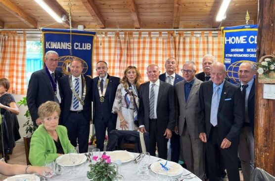 Avv Zappalà e i soci del Kiwanis Giarre Riposto