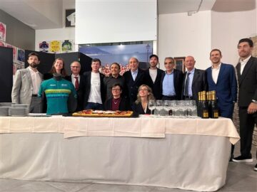 Direttrice Gentilini al brindisi con i campioni