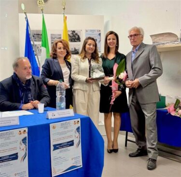 La consegna del premio
