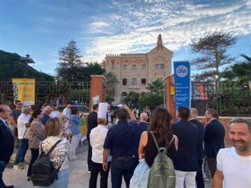 Visitatori a Palazzo Florio