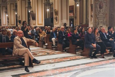 pubblico nell'incontro con Cottarelli in cattedrale